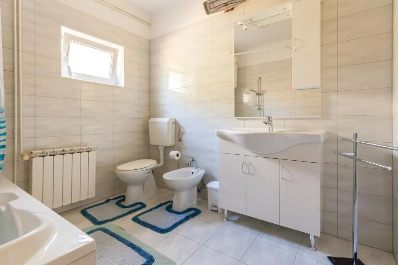 Apartment Maria Malinska Croatia